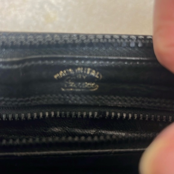 Gucci Leather Shoulder Bag - Picture 3 of 12